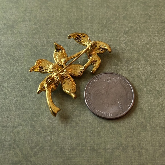 Vintage green floral branch brooch - Picture 4 of 4